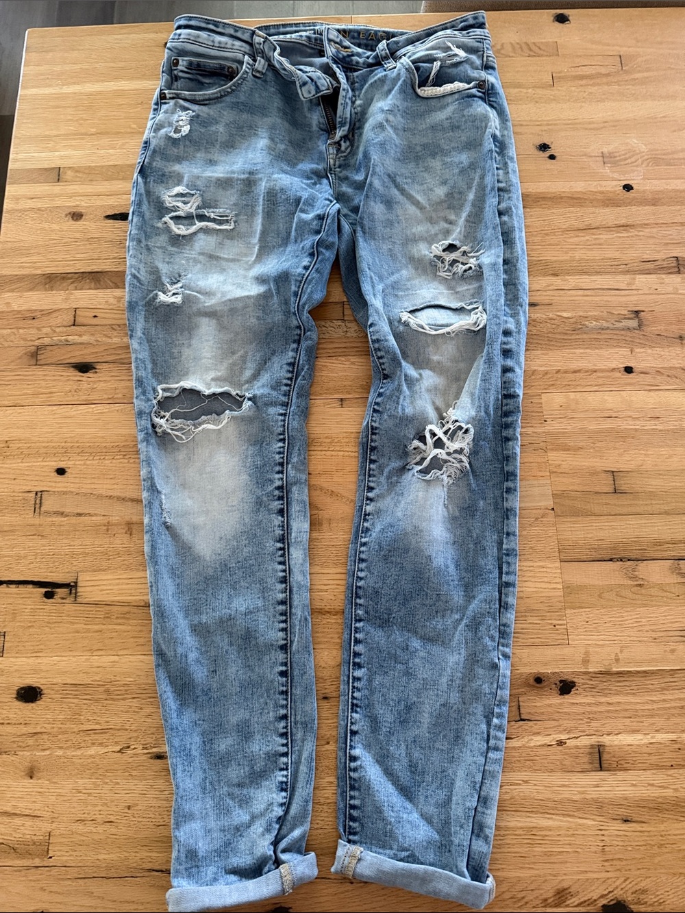 American Eagle 32x34 slim stretch Light Blue Distressed Men’s Jeans